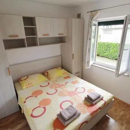 Apartment Tina